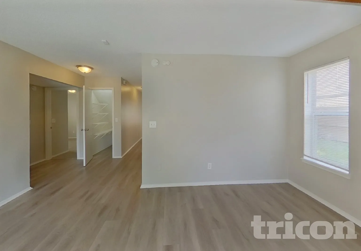 606 Radnor Lane Jacksonville FL — Photo 2
