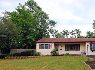 13 Courtland Dr, Hazlet, NJ 07730