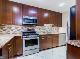 10043 Oakton Terrace Rd, Oakton, VA 22124