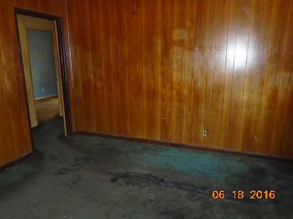 Additional Living Room