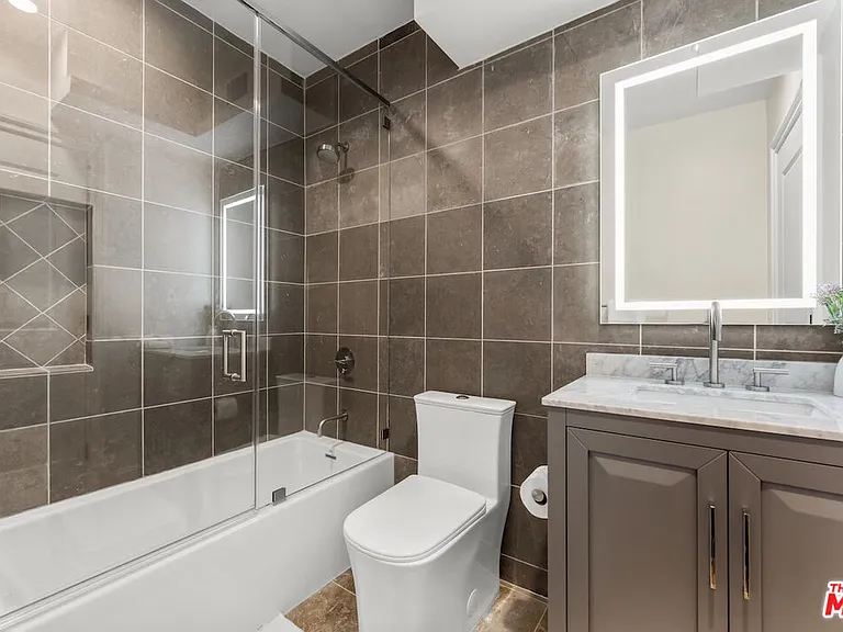 1825 Pandora Ave #Penthouse 404 — Photo 18