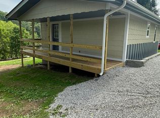1196 Sugar Hollow Rd, La Follette, TN 37766