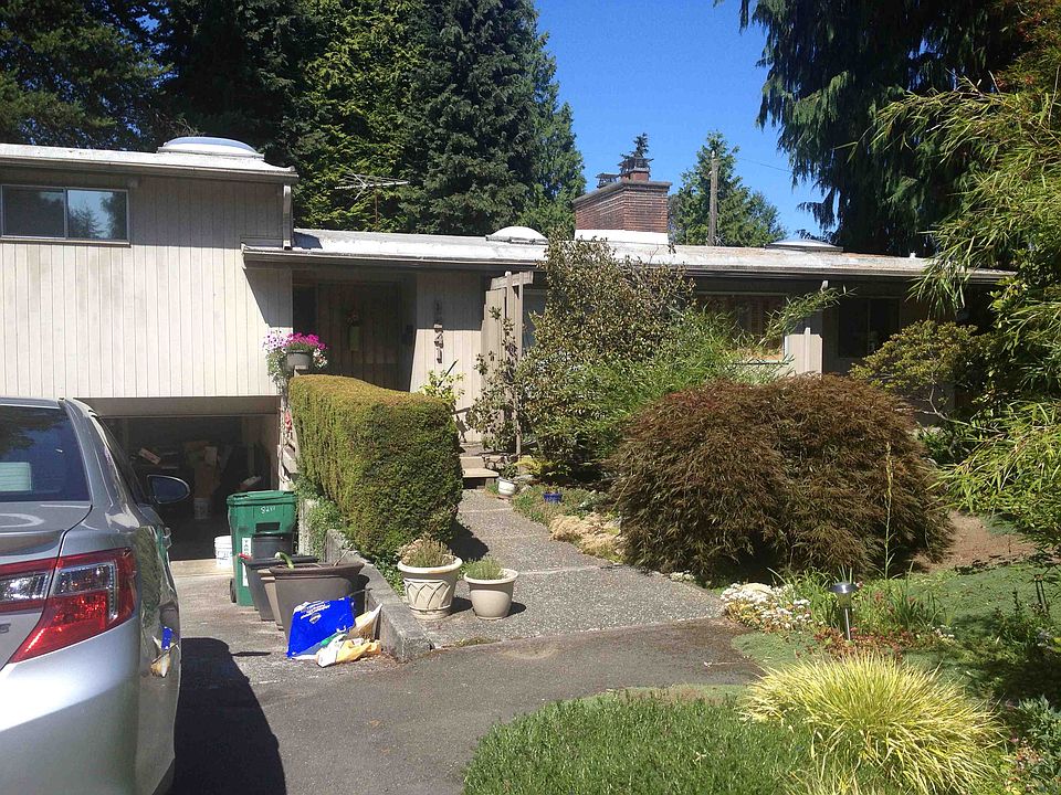 2nd image of 8241 38th Ave NE