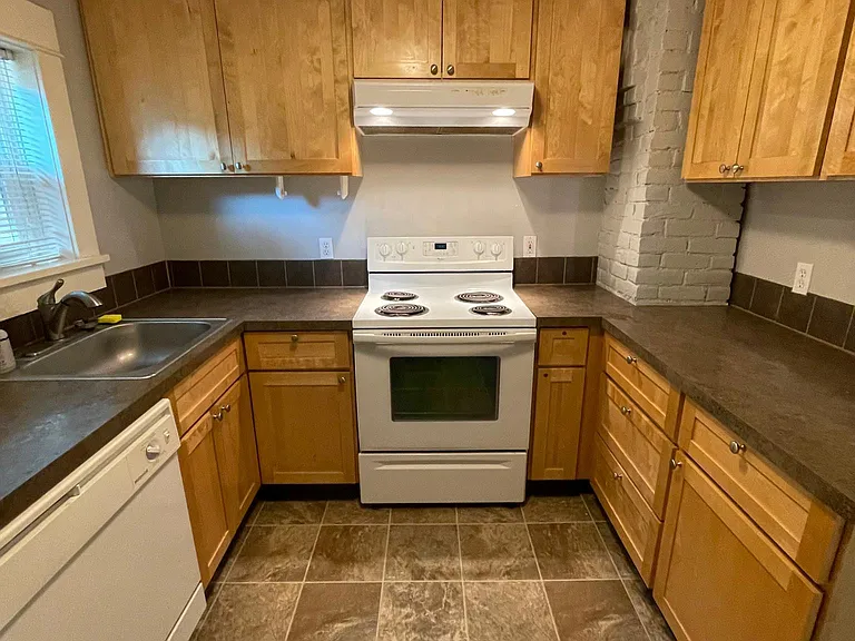 3590 SE Harrison St — Photo 17