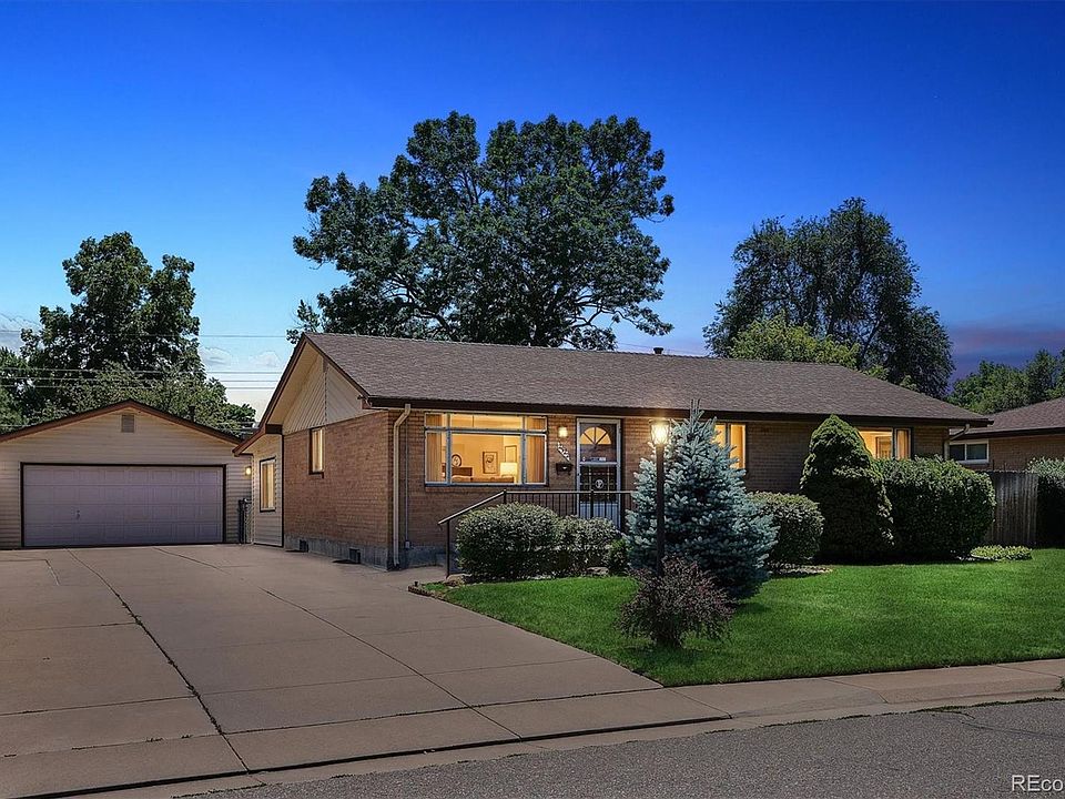 1st image of 2922 W Layton Avenue