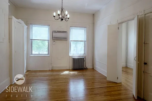 Rented by Sidewalk Realty LLC | media 9