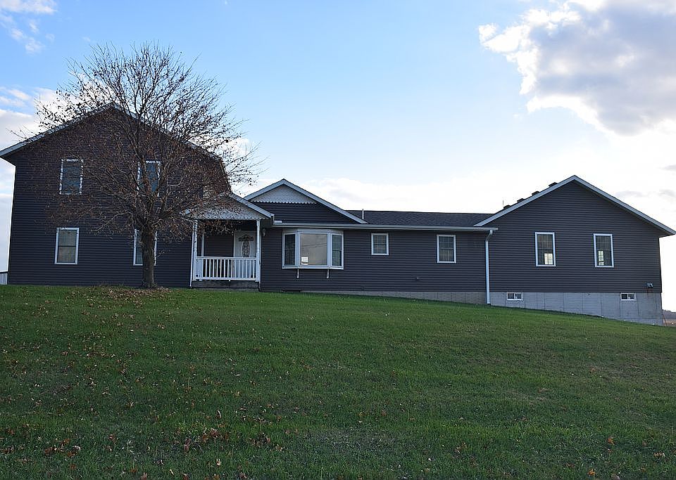 1st image of 2362 152nd St