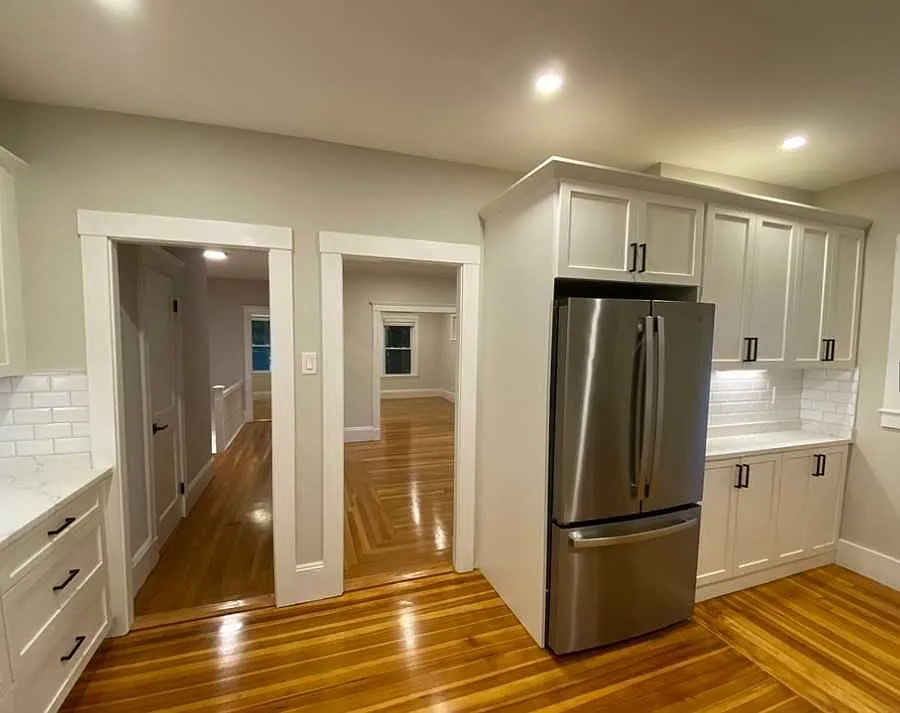 4 bed, $5,100 — Photo 2