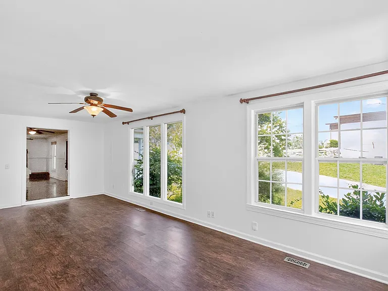 3008 Lakeshore Dr — Photo 20