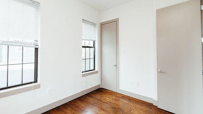 Rented by Nooklyn NYC LLC | media 34