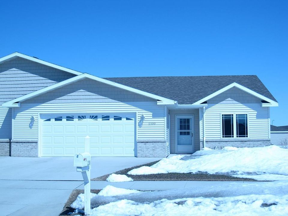 1st image of 2100 Pembrooke Dr
