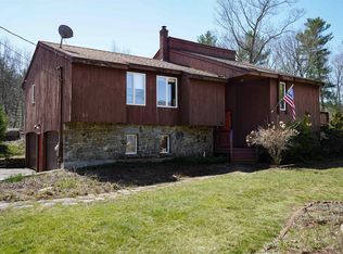 54 Hooker Farm Rd, Salem, NH 03079