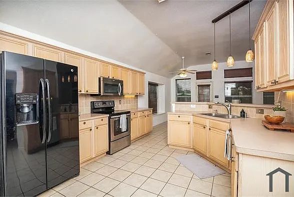 7309 Normandy Rd — Photo 7