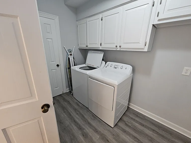 516 S Yates Rd — Photo 48