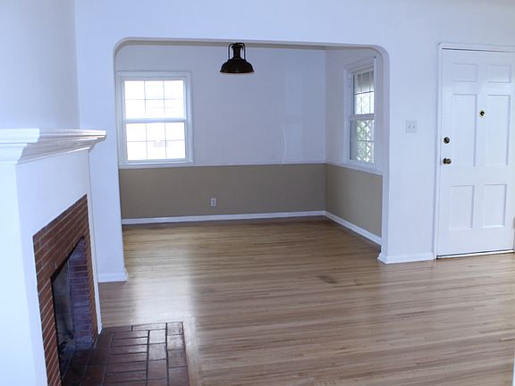 2nd image of 8536 Flight Ave