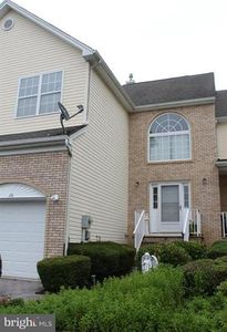 15 Wordsworth Ct, East Windsor, NJ, 08520