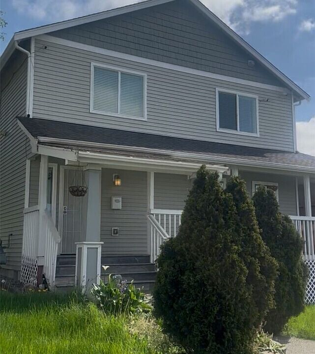 1st image of 1850 E Fairbanks St