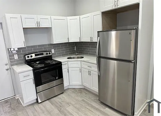3 bed, 1000 sqft, $1,800 — Photo 3