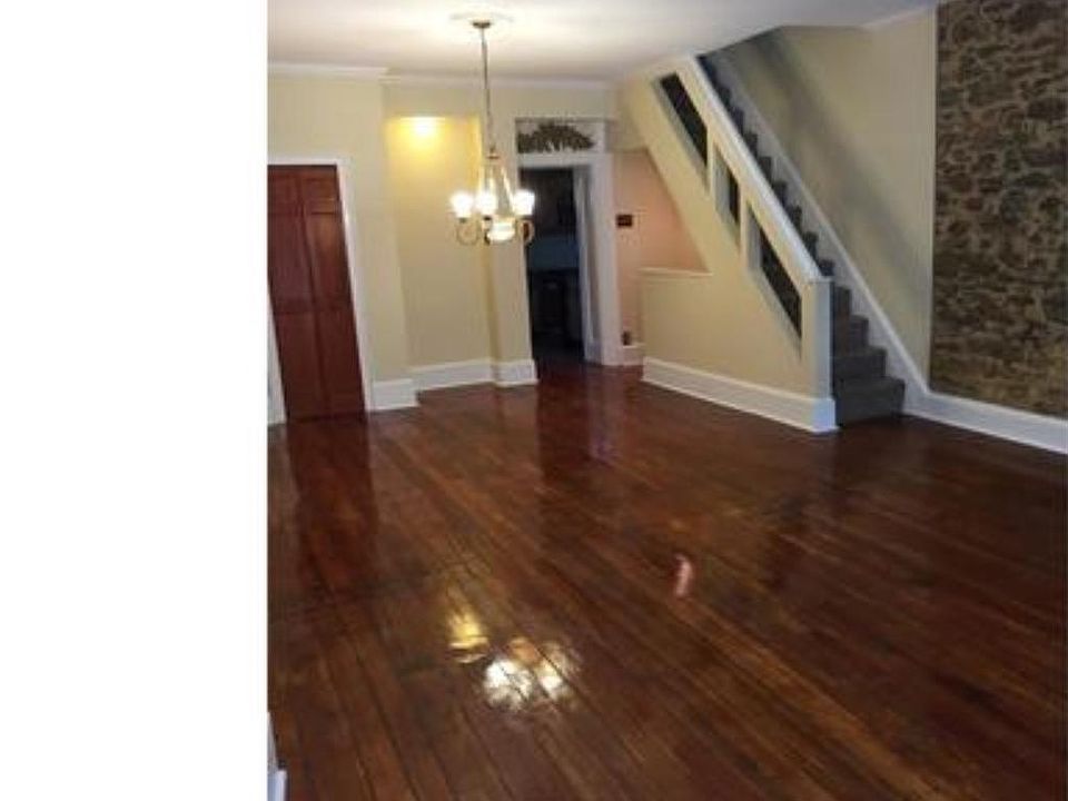 1st image of 4834 Umbria St