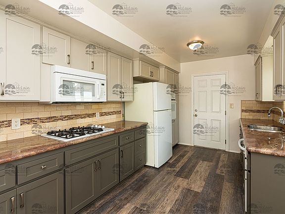 4th image of 232 Hill Dr