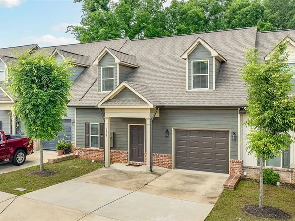 3875 Valley View Ct, Gainesville, GA 30501