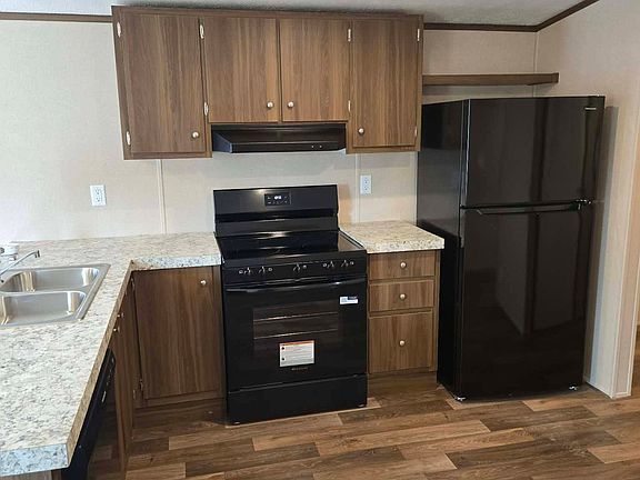 3rd image of 36 Butternut Dr #36