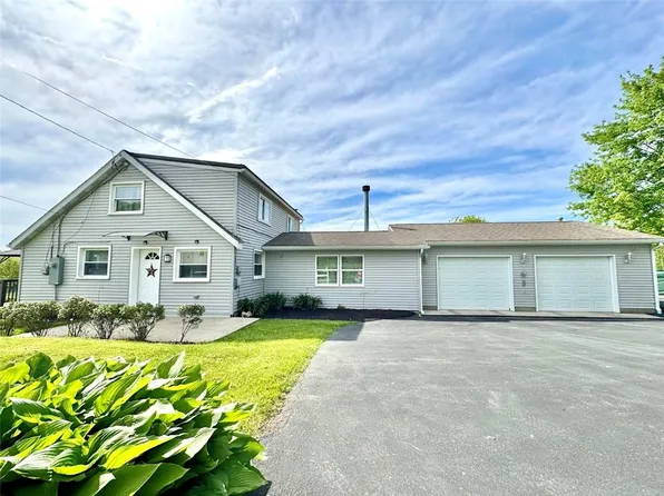 230 Firehall Rd, New Castle, PA 16101