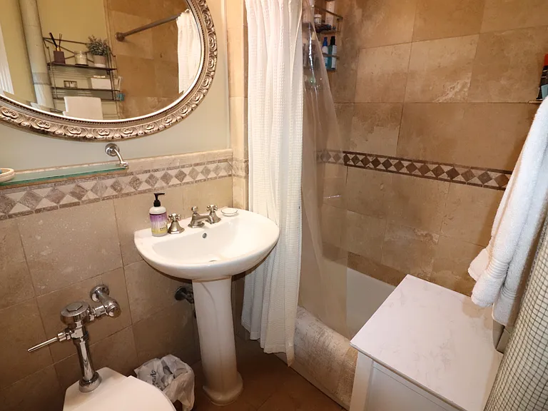 271 Dartmouth St #5F — Photo 10
