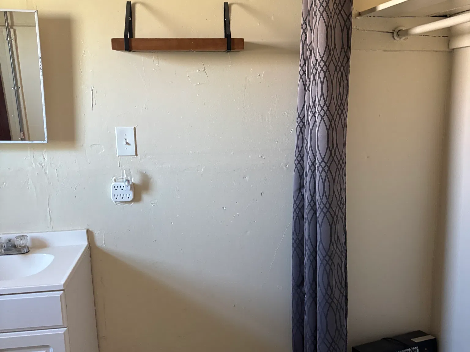 963 Herrington Ave — Photo 4