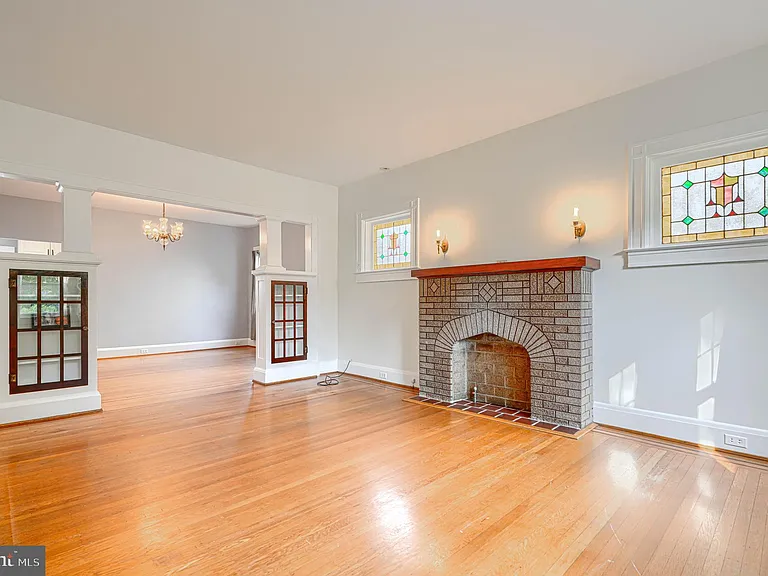 2210 Lake Ave — Photo 4