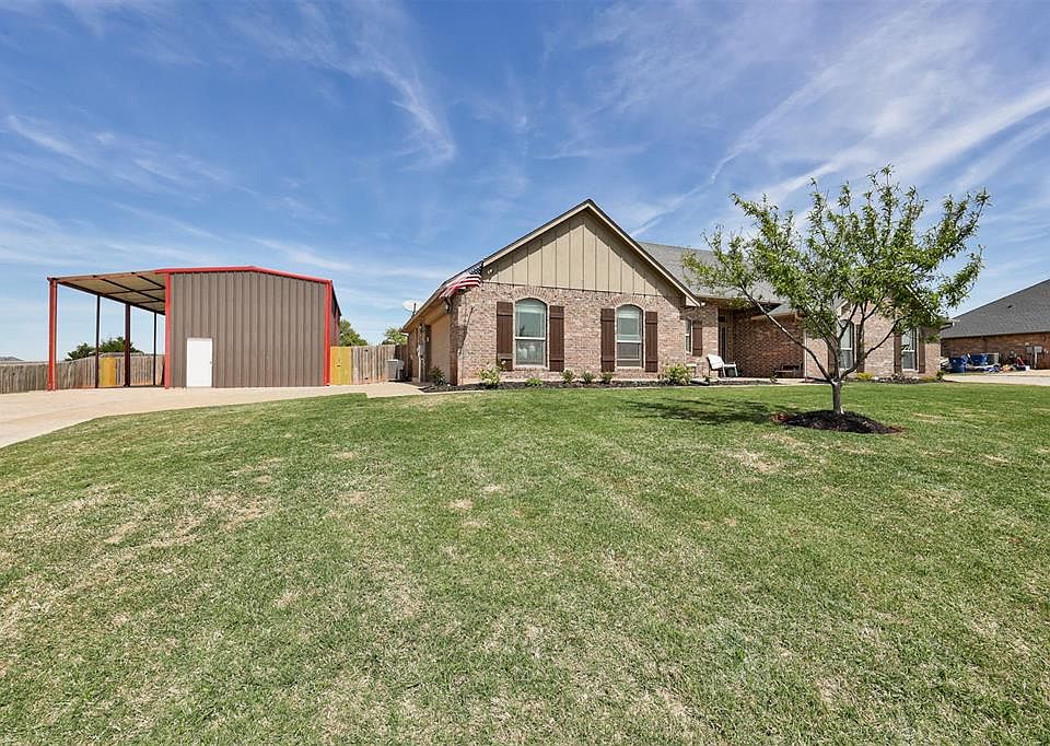 5772 Hillside Dr, Guthrie, OK 73044 | Zillow
