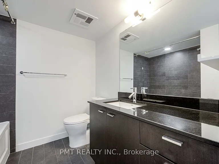 775 King St W #514 — Photo 12