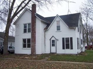 521 Elm St, Maple Park, IL 60151
