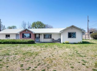 215 4th Ave W, Marsing, ID 83639