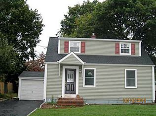 81 Sharon Ave, Edison, NJ 08817