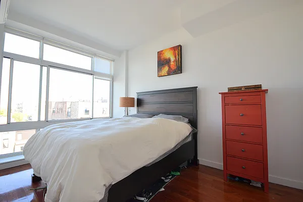 Rented by Bold New York | media 43