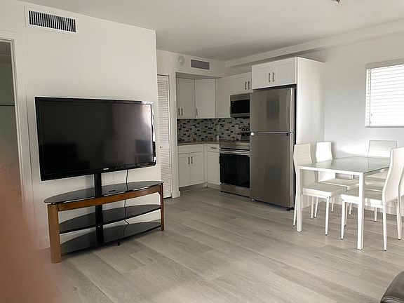3rd image of 5185 W Flager St #204