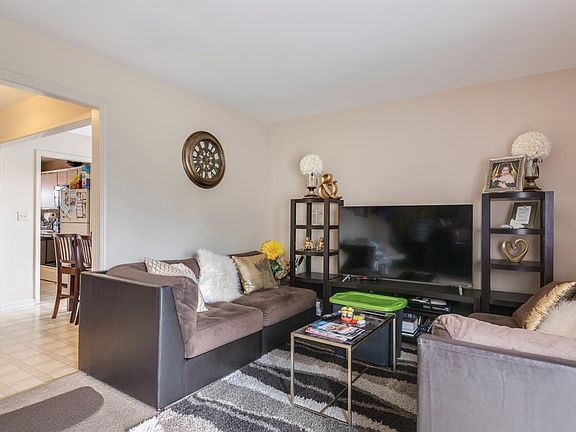 5th image of 3809 Sugar Creek Dr #3811