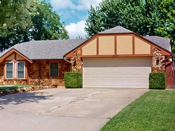 8004 Wilshire Hills Dr, Oklahoma City, OK 73132