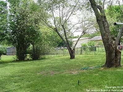2nd image of 5806 Castle Lk