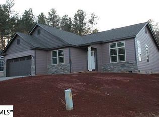 506 Treasure Cove Dr, Inman, SC 29349