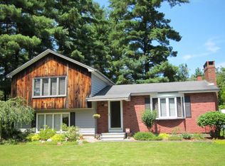 910 Bodwell Rd, Manchester, NH 03109