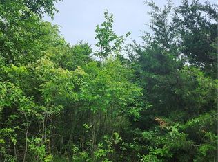 22 Foxwood Dr, Linn Valley, KS 66040