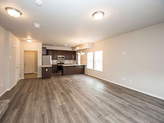 5th image of 1693 Grand Ave Unit 6