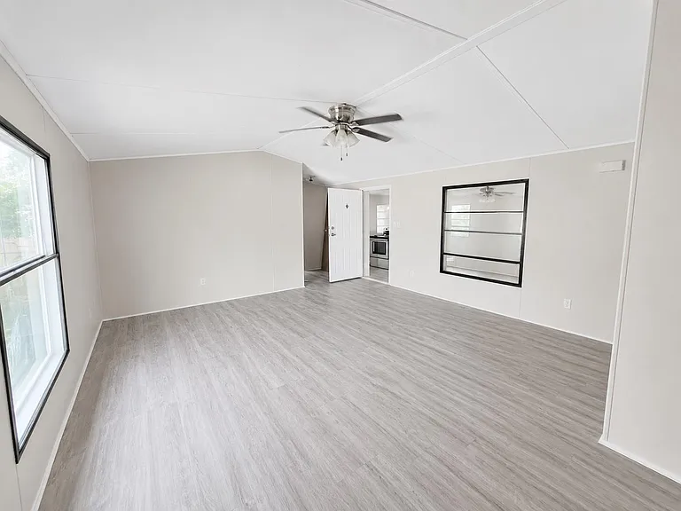 142 Aspen — Photo 9