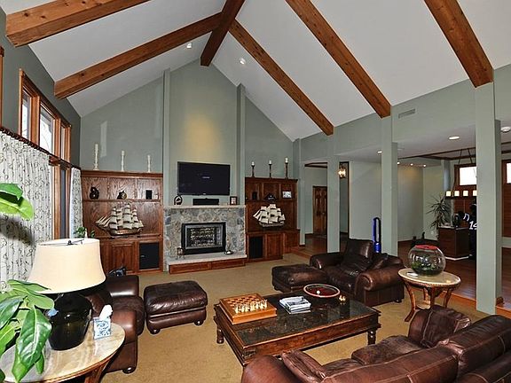 5th image of 8725 Lantern Forest Ct