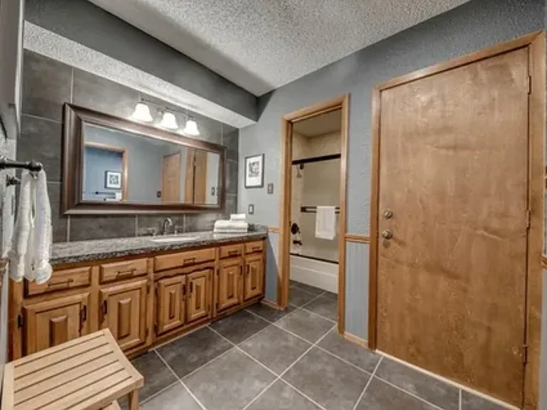 4702 Cindy Pl — Photo 15
