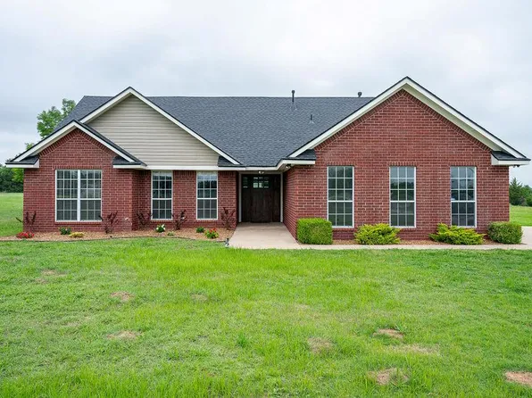 22 Redbud Ln, Shawnee, OK 74801