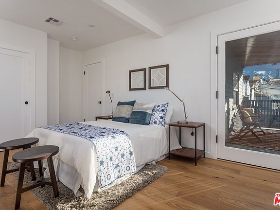 4th image of 1119 1/2 Logan St