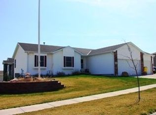 2150 NW 45th St, Lincoln, NE 68528
